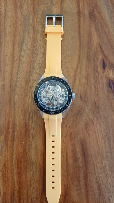 Механичен часовник Zzero