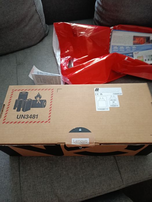 Lenovo legion go S 32 ram/1 tb Steamos