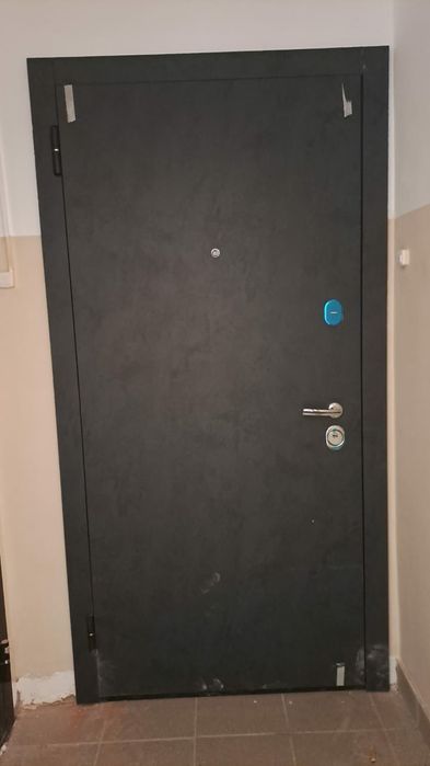 Дверь для квартиры