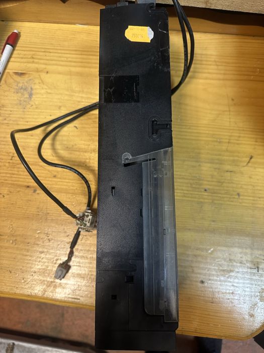 Продавам монетник NRI G46