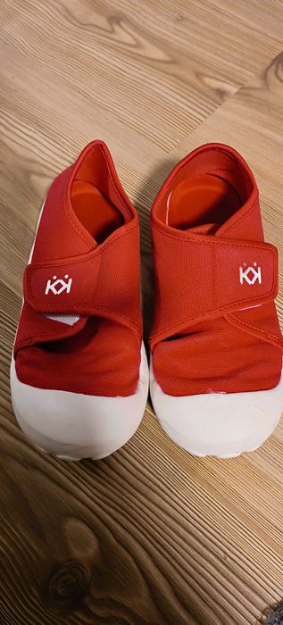 Детски пантофи номер 32