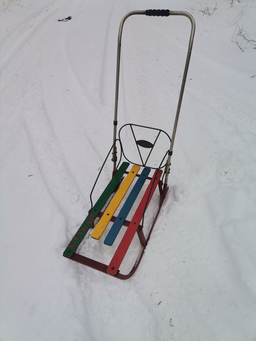 Продам детские санки.