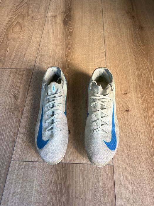 Футболни обувки Nike Mercurial