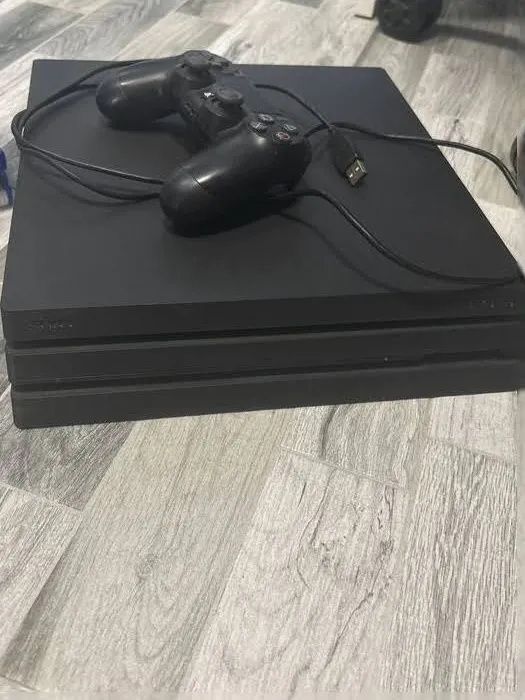 PlayStation 4 pro 1tb defect