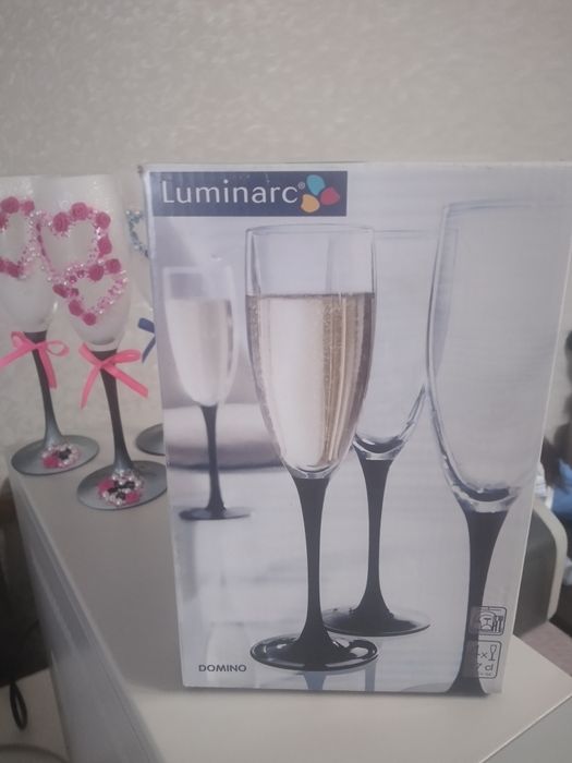 Продам фужеры для праздника