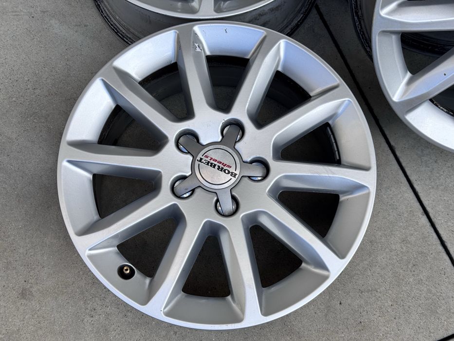 4бр ал Audi A4(B8) 16цола оригинали