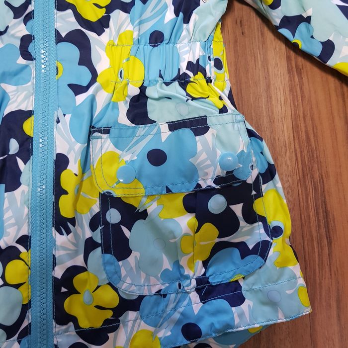 Ветровка Ostin на девочку