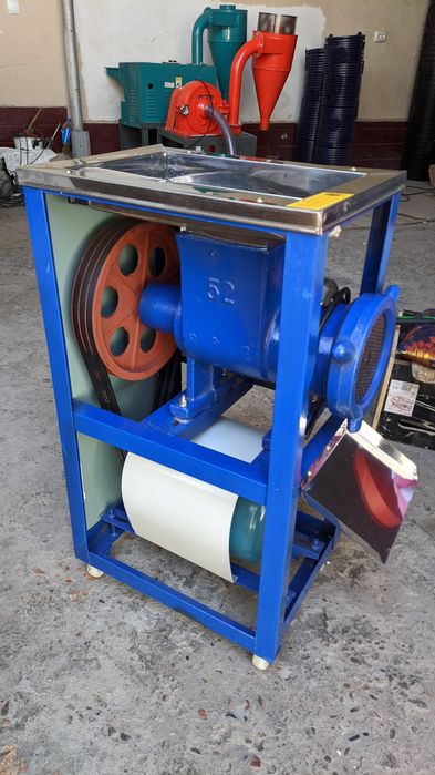 Мясорубка модель 32.Гушт товук.урдак.балик майдалагич. Китай.