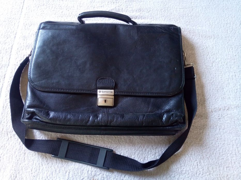 Продам натуральные кожаные сумки.