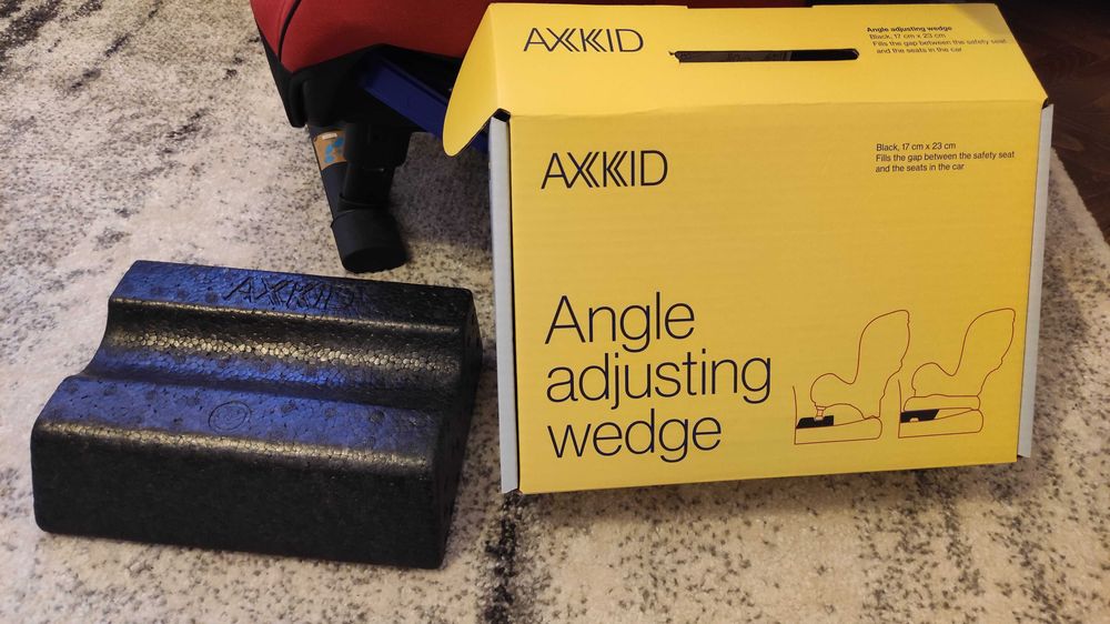 Scaun Auto Rear Facing Axkid + Oglindă