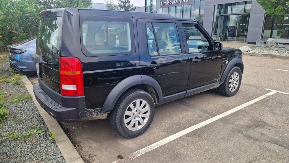 Land Rover Discovery 2005 diesel, 8.409 € — imagine 4