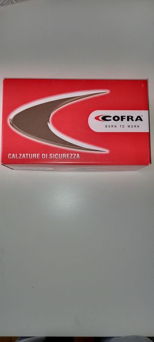 Работни обувки размер 35