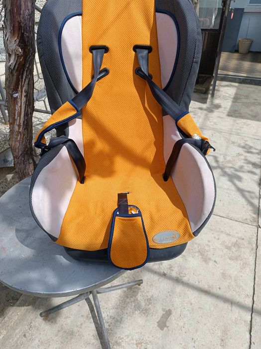 Детско столче за кола Moni