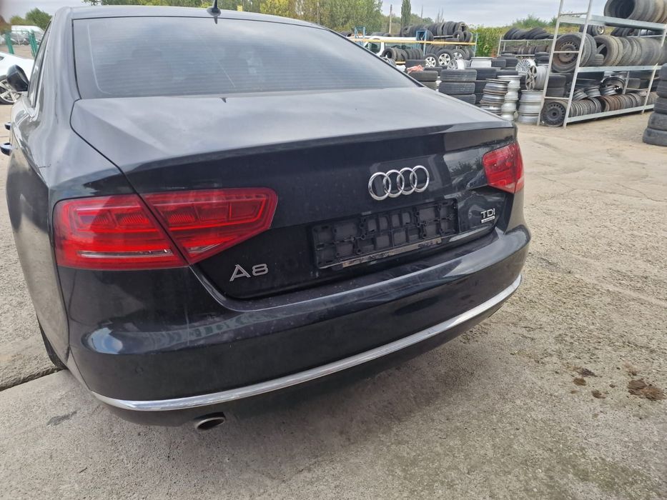 Dezmembram Audi A8 4H, an 2012, 3.0 TDI cod CDT, cutie automata MXU