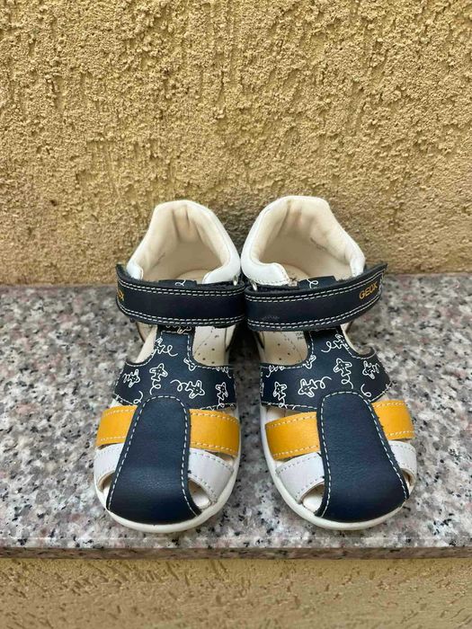 Geox - размер 25 сандали