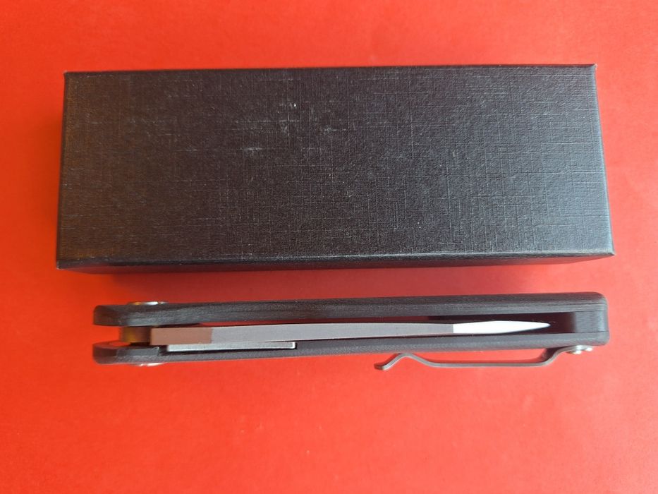 Сгъваем нож-стомана D2,дръжка G10