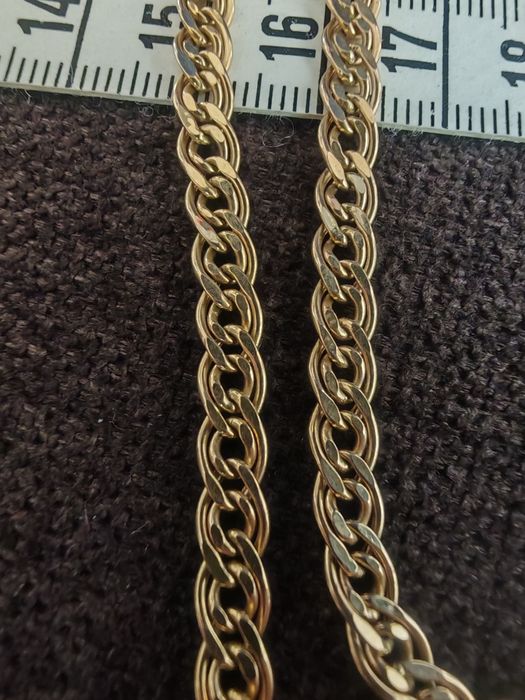 Продавам плътни  български златни  синджири 14к