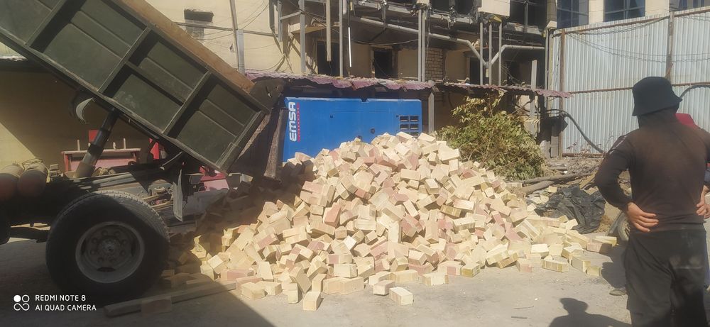 Гишт пишган керамика 900