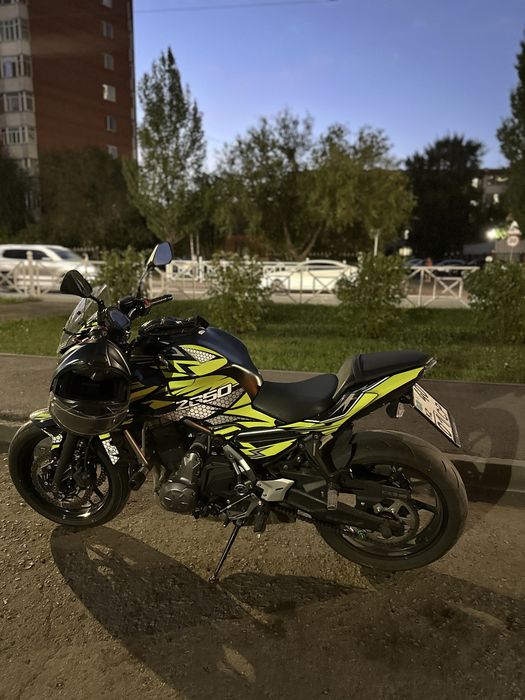 Продам мотоцикл Kawasaki Z650