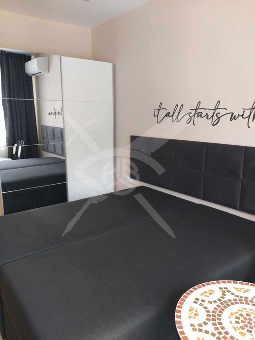 Дава се под наем Тристаен апартамент в Варна, Гръцка махала - 90 кв.м за 3500 € - Снимка #3