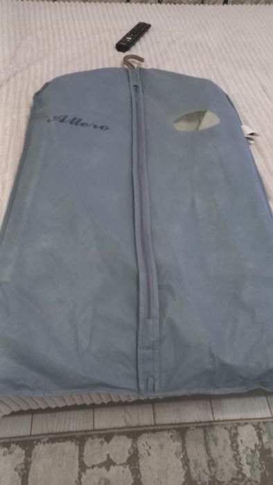 Продам костюм выпускной за 5000  размер 46