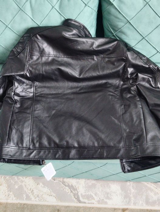 Куртка новая. Экокожа