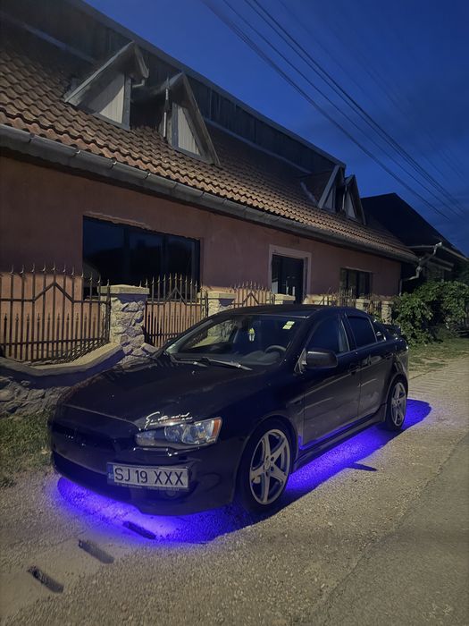 Mitsubishi lancer