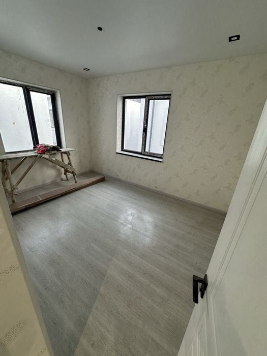 Продается 1соту 4хонали коттедж, Хонобод Сергели тумани