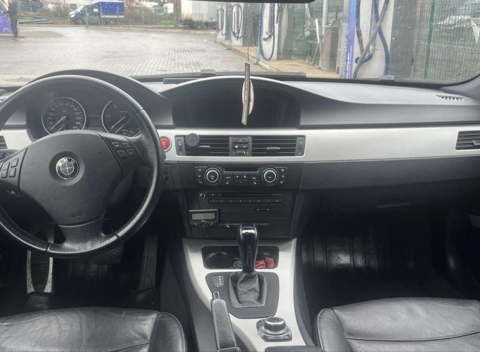 BMW e91 320d automat
