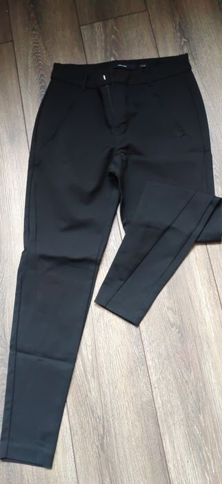 Дамски дънки 7€.