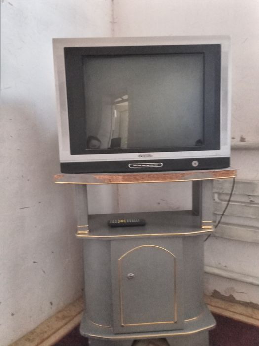 Телевизор арзан бахада 200 000 сум