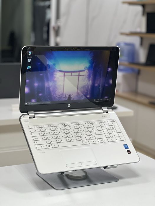 Ноутбук HP Pavilion | Intel Core i3 | SSD