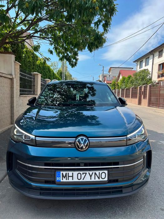 Volkswagen Tiguan 1.5 eTSI 150CP, camere 360, Matrix LED