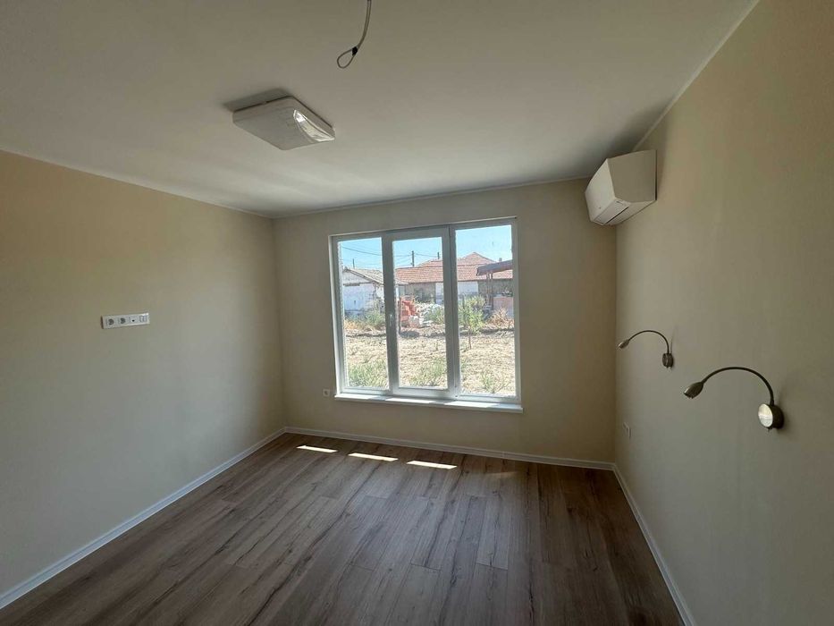 Продава се Къща в с. Граф Игнатиево, Област Пловдив - 130 кв.м за 2077 €/кв.м - Снимка #4