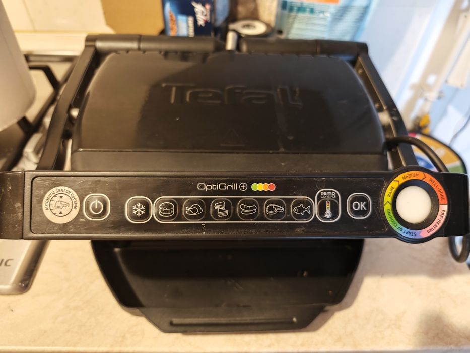 Tefal Optigrill+ cu tavă copt