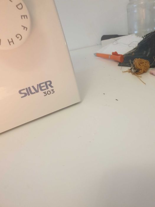 Masina de cusut Silver 303