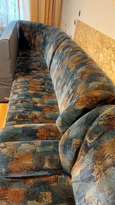 Продам диван угловой