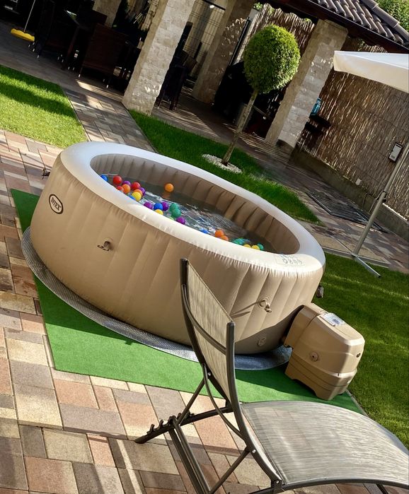 Jacuzzi Intex 4 persoane