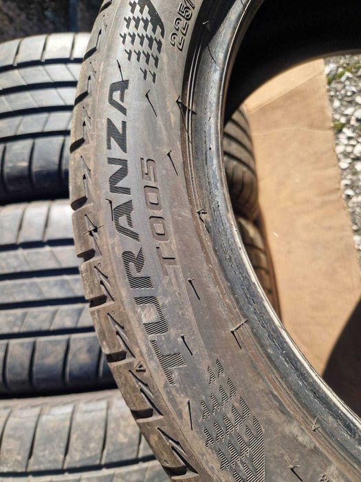 4 Bridgestone R17 225/45 Летни гуми  DOT5122