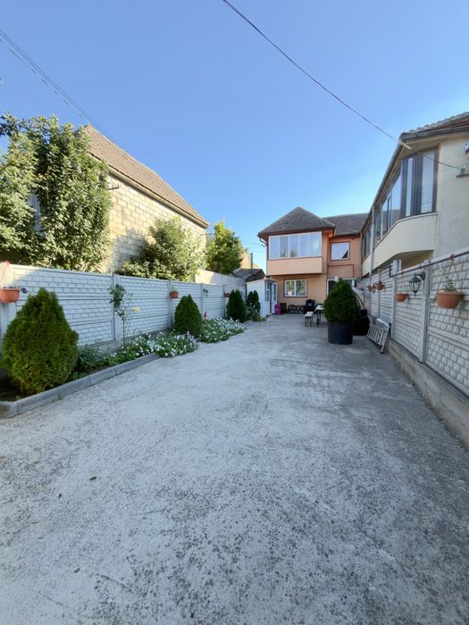 Casa de vanzre cu etaj