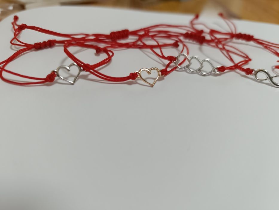 Изработка на гривни с конец