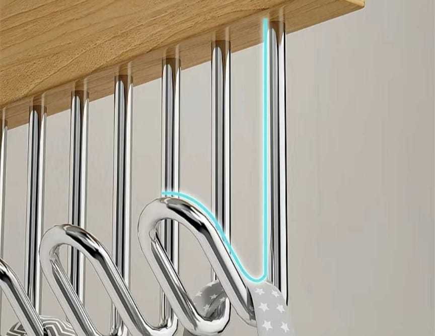 Комплект вешалок для одежды и аксессуаров