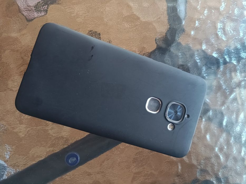 Продам телефон...