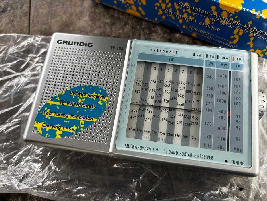 Vand aparat de radio,radio portabil de buzunar GRUNDIG YACHT BOY208
