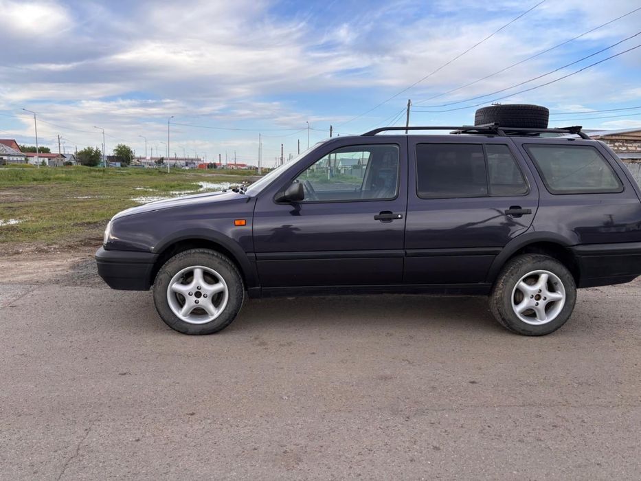 Продам машину б/у