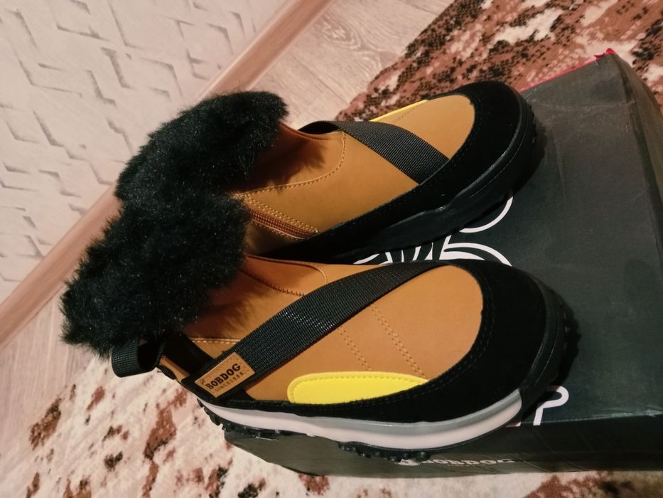 Продам новые ботинки