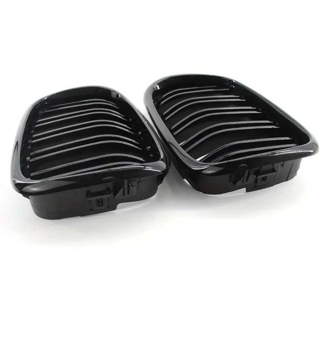 Нови черни M5 бъбреци BMW E39 БМВ Е39 ЗА седан/комби преди и фейслифт