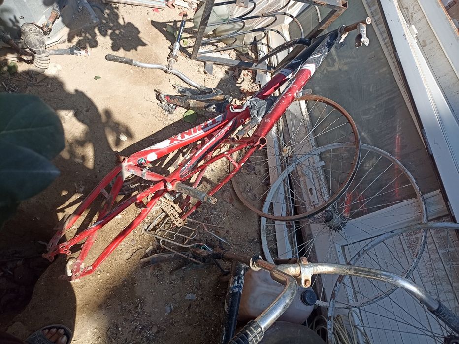 Срочно продам  запчасти на велосипед