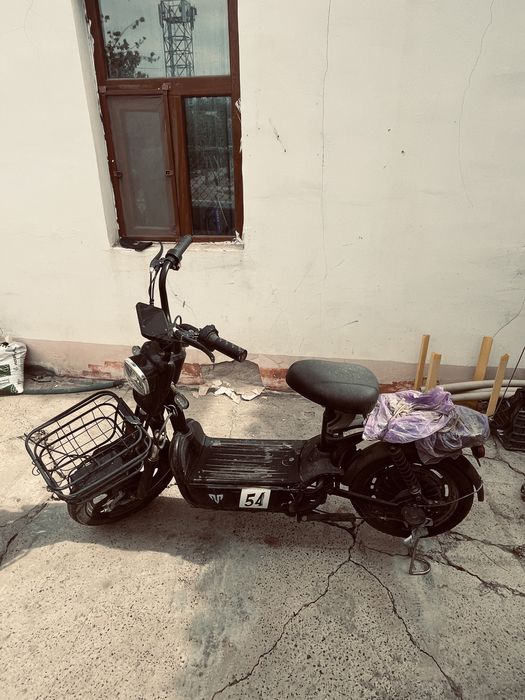 электроскутер М16