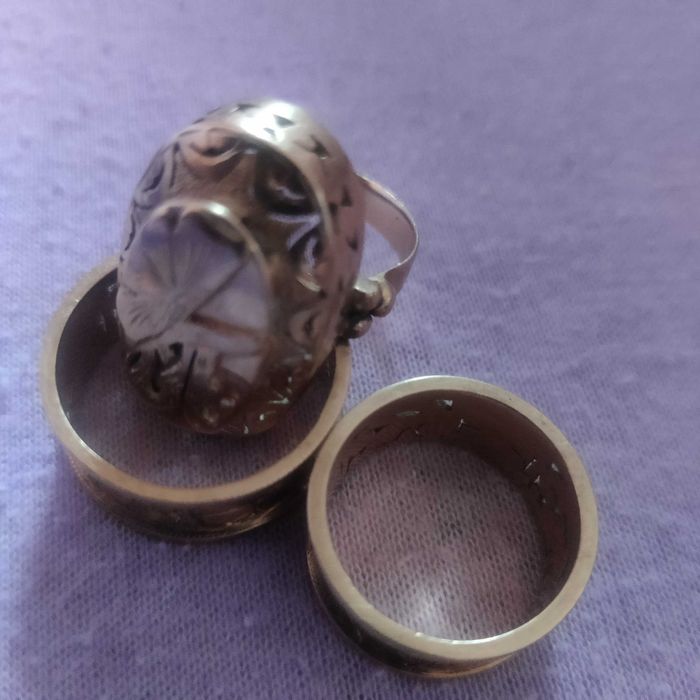 Златни пръстени 14 карата 22 грама